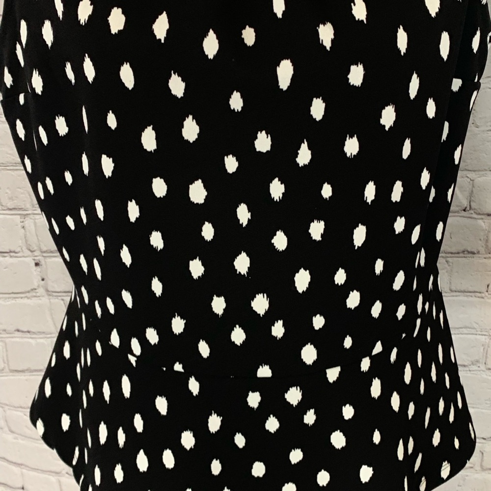 Banana Republic Black spotted peplum blouse - Picture 2 of 6